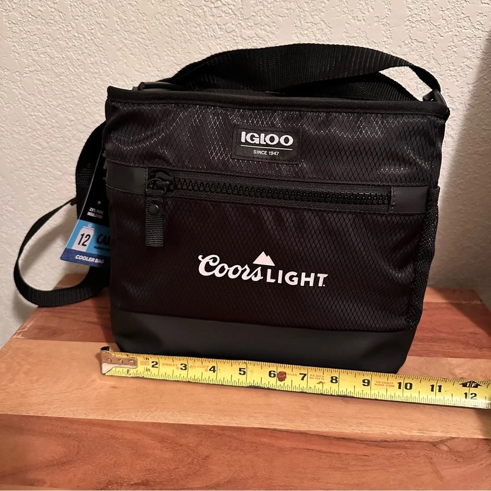 Igloo Insulated Coors Light Black Cooler Bag NWT